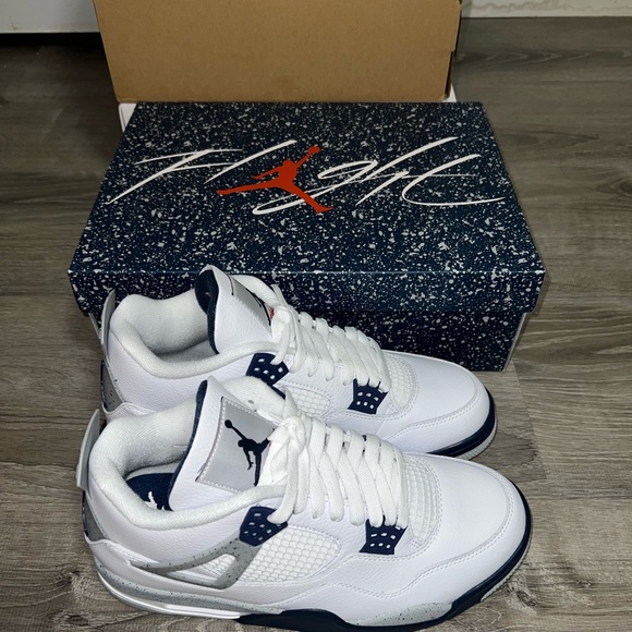 Jordan 4 - Picture 4 of 6